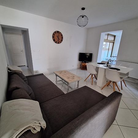Le-Bon-Appart De Plain-Pied Avec Terrasse Auxonne Exteriör bild