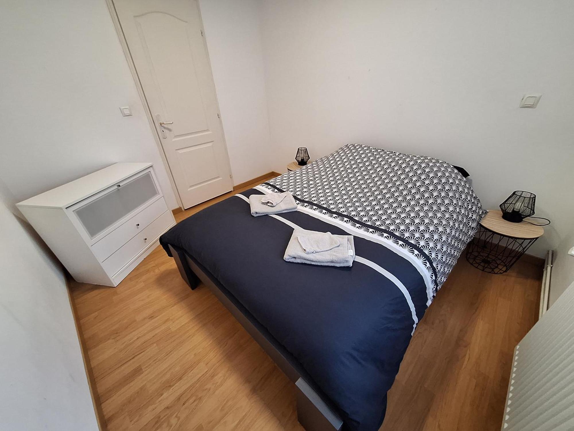 Le-Bon-Appart De Plain-Pied Avec Terrasse Auxonne Exteriör bild